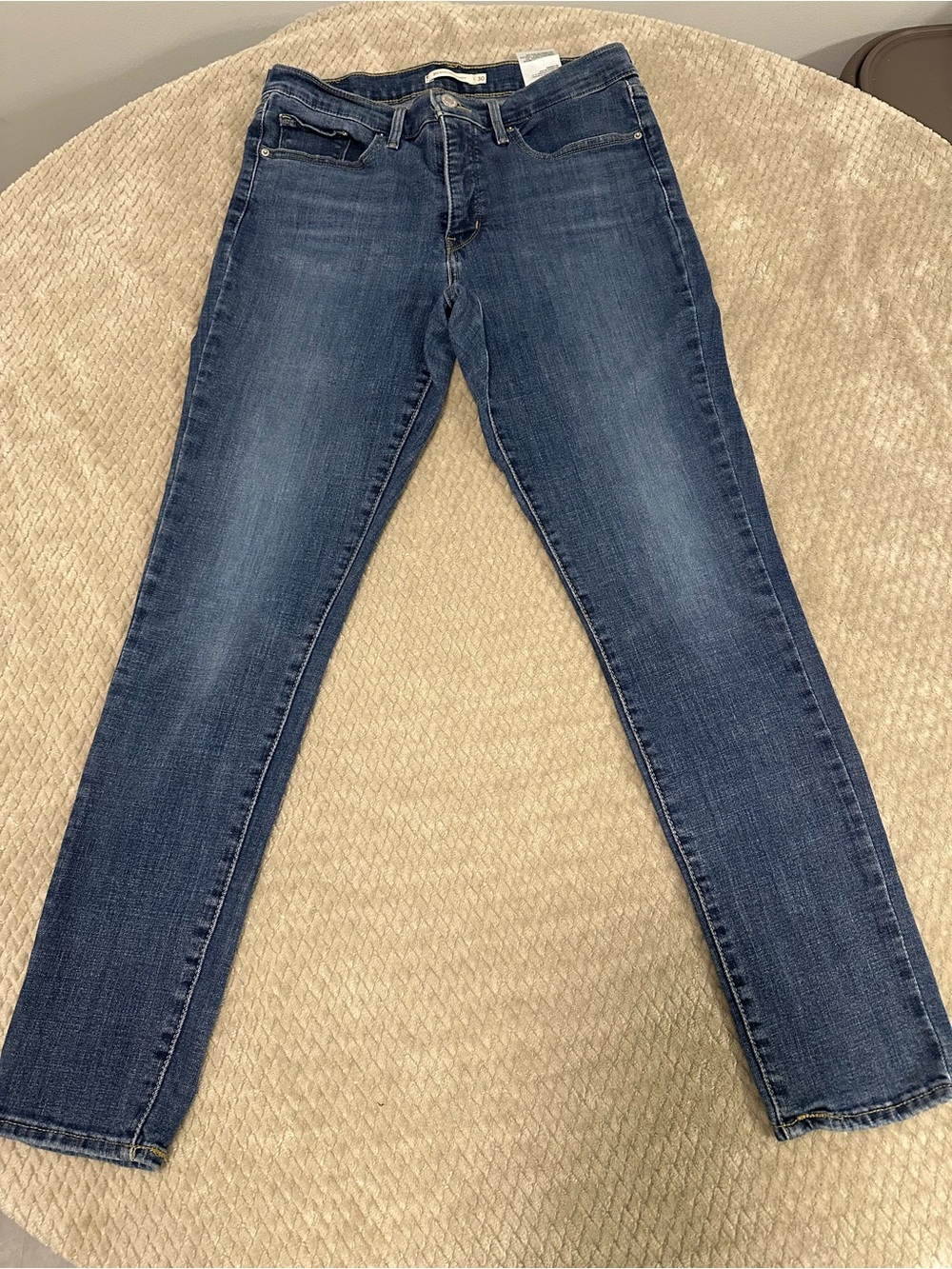 Women’s size 30/30 Skinny Jeans in Dark Blue Wash